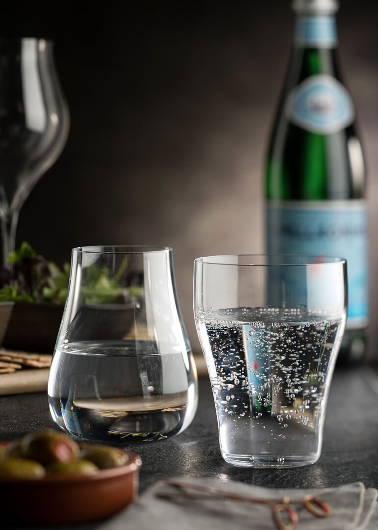 Umana Sparkling Water 46cl - Pack of 6 2 Umana Sparkling Water 46cl - Pack of 6 - Image 2