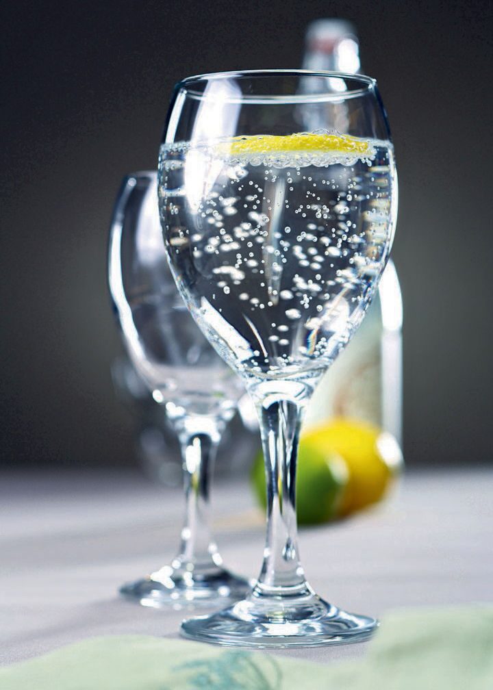 Imperial Whisky 10.5oz (30cl) - Pack of 48 2 Imperial Whisky 10.5oz (30cl) - Pack of 48 - Image 2