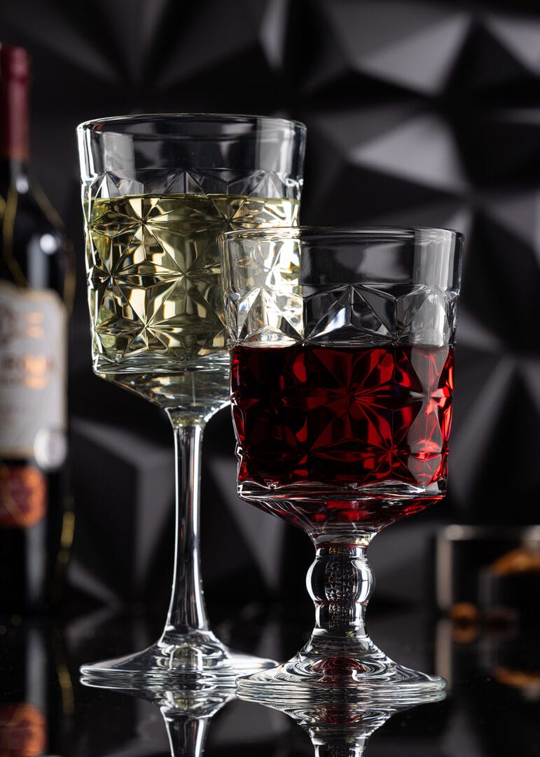 Estrella Wine 12oz (34cl) - Pack Of 24 2 Estrella Wine 12oz (34cl) - Pack Of 24 - Image 2