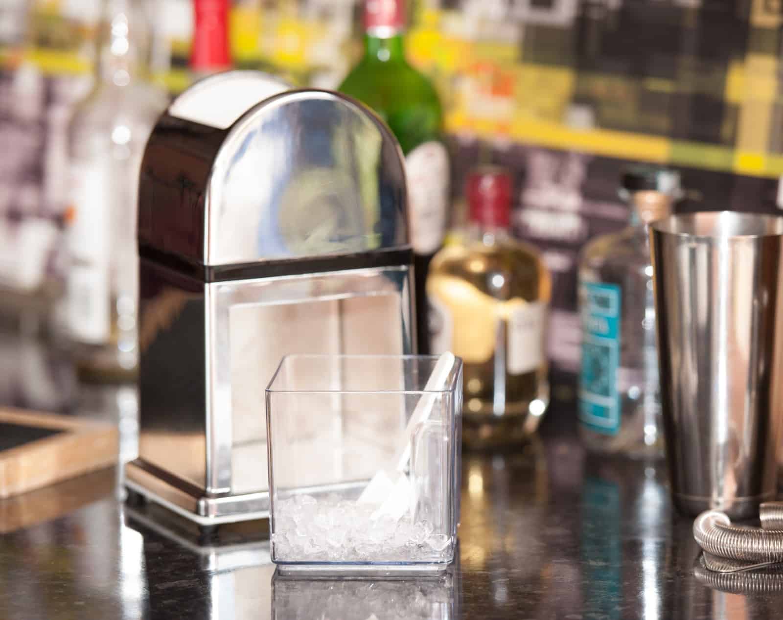 Heavy Duty Ice Crusher 3 Heavy Duty Ice Crusher - Image 3