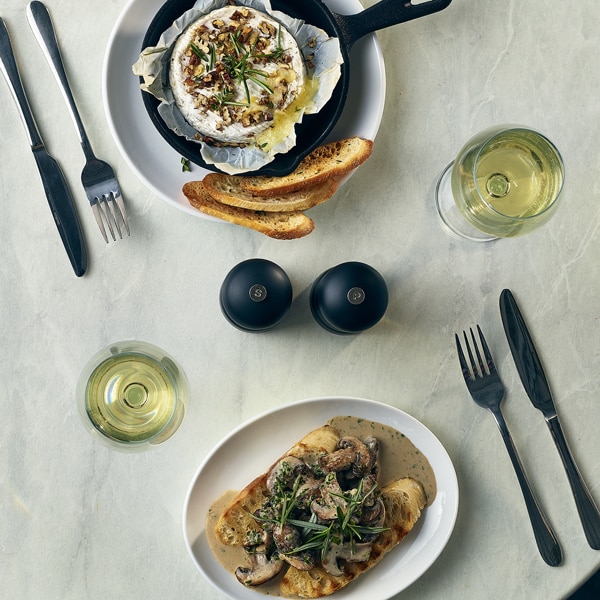 Genware Porcelain Oval Plate 21cm/ 8.25" - Pack of 6 2 Genware Porcelain Oval Plate 21cm/ 8.25" - Pack of 6 - Image 2