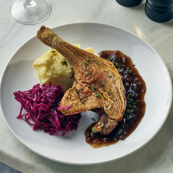 Genware Porcelain Coupe Plate 26cm/ 10.25" - Pack of 6 3 Genware Porcelain Coupe Plate 26cm/ 10.25" - Pack of 6 - Image 3