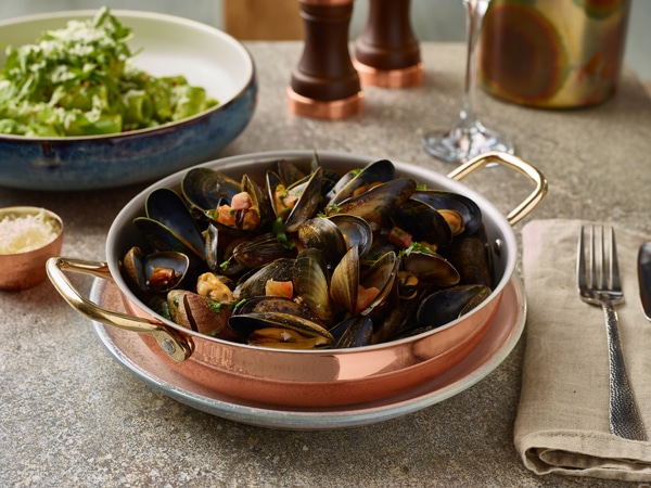 GenWare Copper Round Dish 22 x 5cm - Pack of 6 3 GenWare Copper Round Dish 22 x 5cm - Pack of 6 - Image 3