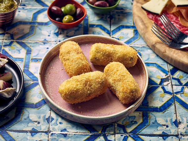 Terra Porcelain Rose Low Presentation Plate 18cm - Pack of 6 2 Terra Porcelain Rose Low Presentation Plate 18cm - Pack of 6 - Image 2