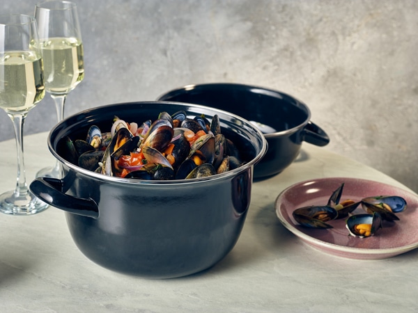 Terra Porcelain Rose Coupe Plate 19cm - Pack of 6 3 Terra Porcelain Rose Coupe Plate 19cm - Pack of 6 - Image 3