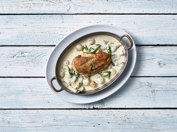 GenWare Vintage Steel Oval Dish 24.5 x 17.5cm - Pack of 6 3 GenWare Vintage Steel Oval Dish 24.5 x 17.5cm - Pack of 6 - Image 3