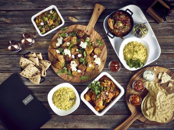 Acacia Wood Pizza Paddle 33cm Dia - Pack of 1 2 Acacia Wood Pizza Paddle 33cm Dia - Pack of 1 - Image 2