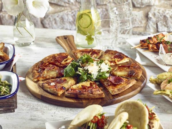 Acacia Wood Pizza Paddle 33cm Dia - Pack of 1 4 Acacia Wood Pizza Paddle 33cm Dia - Pack of 1 - Image 4