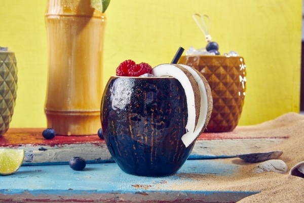 Genware Coconut Tiki Mug 50cl/ 17.5oz - Pack of 4 2 Genware Coconut Tiki Mug 50cl/ 17.5oz - Pack of 4 - Image 2