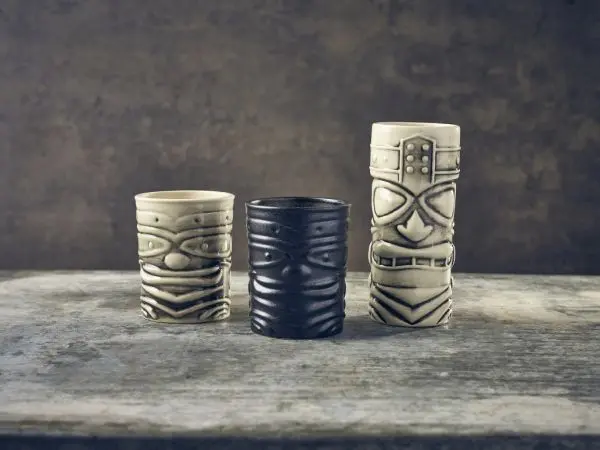 Genware Cast Iron Effect Tiki Mug 36cl/ 12.75oz - Pack of 4 3 Genware Cast Iron Effect Tiki Mug 36cl/ 12.75oz - Pack of 4 - Image 3