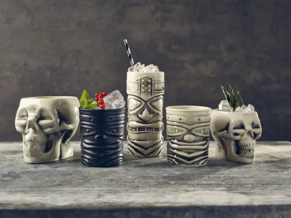 Genware Cast Iron Effect Tiki Mug 36cl/ 12.75oz - Pack of 4 4 Genware Cast Iron Effect Tiki Mug 36cl/ 12.75oz - Pack of 4 - Image 4