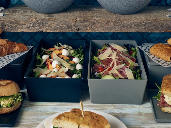 GenWare Matt Black Melamine Buffet Box GN 1/3 4 GenWare Matt Black Melamine Buffet Box GN 1/3 - Image 4