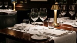 Crystalware vs standard glassware decision guide for UK restaurants